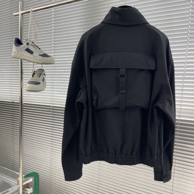 chr1st1an D10r outwear